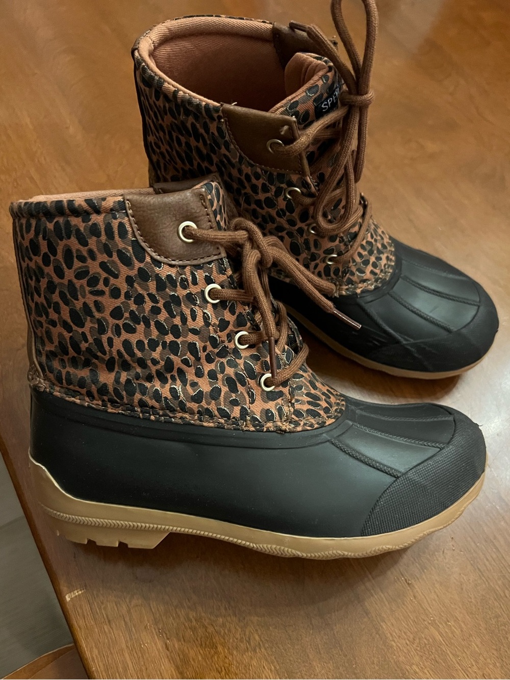 Sperry Girls Brown Leopard Waterproof Port rain Boots size 4 big girls